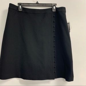 NWT: Nine West black skirt